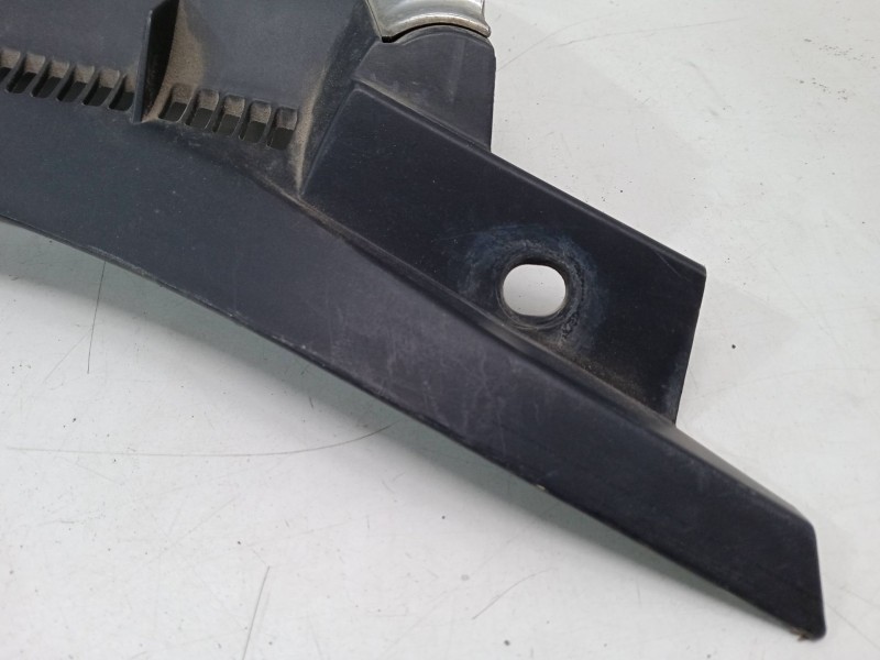 Recambio de rejillas capo para volkswagen touran (1t1, 1t2) 1.9 tdi referencia OEM IAM   