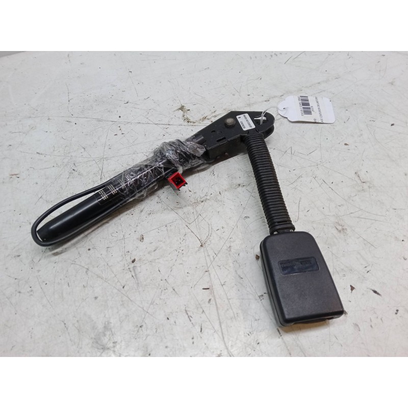 Recambio de anclaje cinturon delantero derecho para ford focus i (daw, dbw) 1.6 16v referencia OEM IAM   
