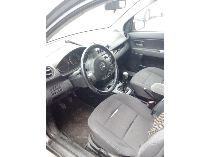mazda 2 (dy) del año 2004