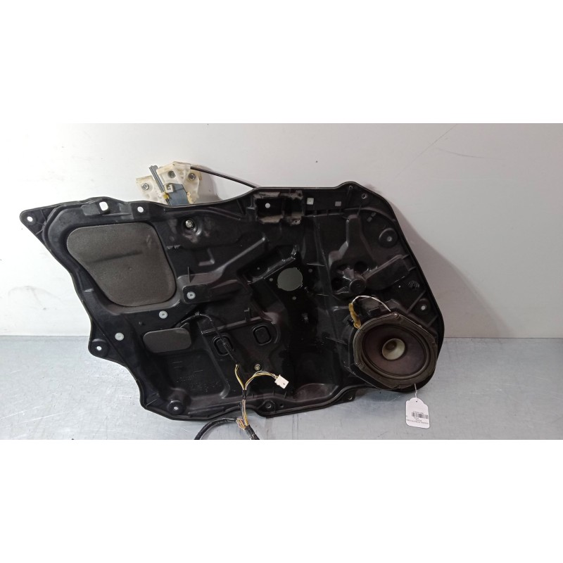 Recambio de elevalunas electrico trasero izquierdo para mazda 3 sedán (bk) 1.6 di turbo (bk12y) referencia OEM IAM Sin motor  