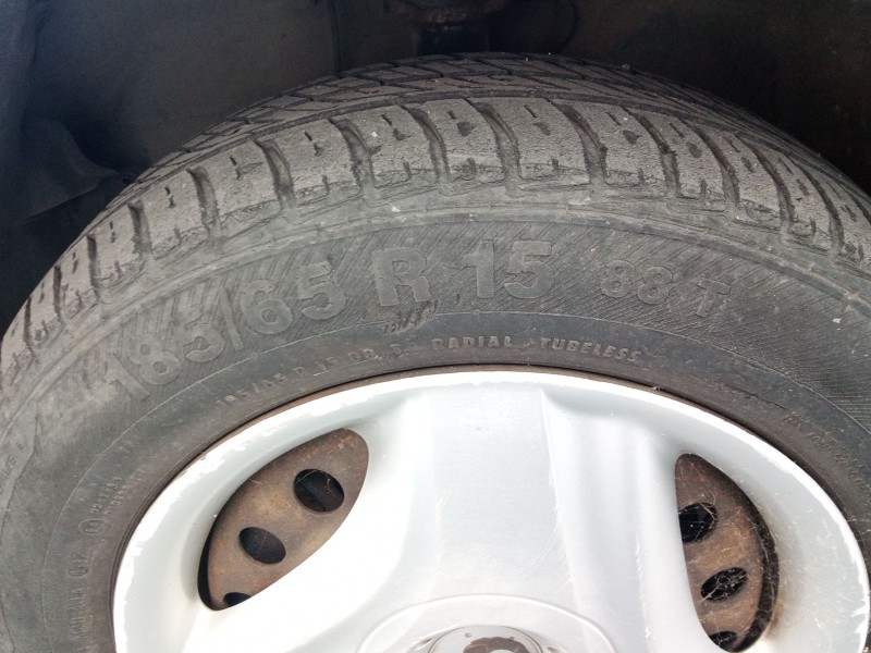 nissan almera tino (v10) del año 2004