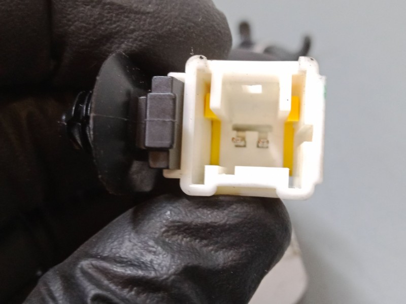 Recambio de anclaje cinturon delantero izquierdo para citroën c4 ii (nc_) 1.6 hdi 90 referencia OEM IAM   