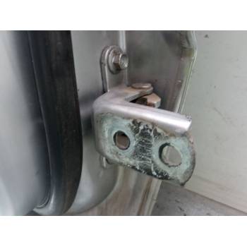 PUERTA TRASERA IZQUIERDA 