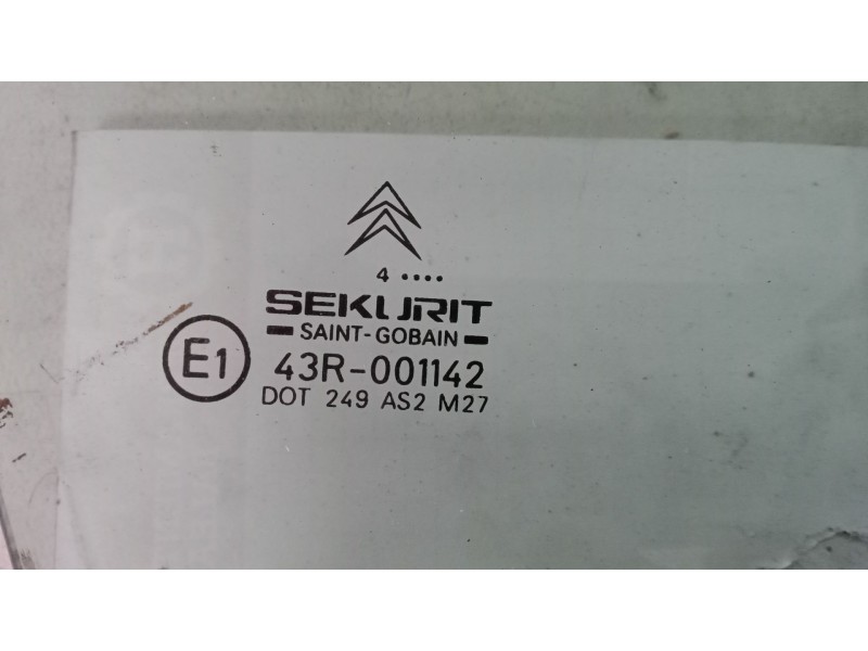 Recambio de luna puerta delantera derecha para citroën xsara picasso (n68) 2.0 hdi referencia OEM IAM   