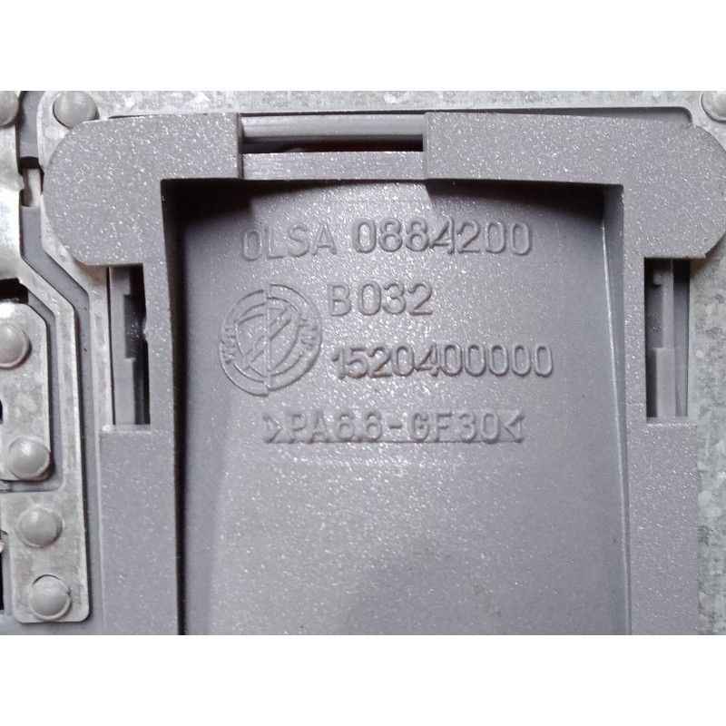 Recambio de luz interior delantera para alfa romeo giulietta (940_) 1.6 jtdm (940fxd1a) referencia OEM IAM 1520400000  0884200