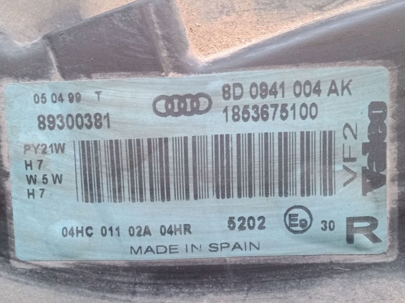 Recambio de faro derecho para audi a4 b5 (8d2) 1.8 referencia OEM IAM 8D0941004AK  