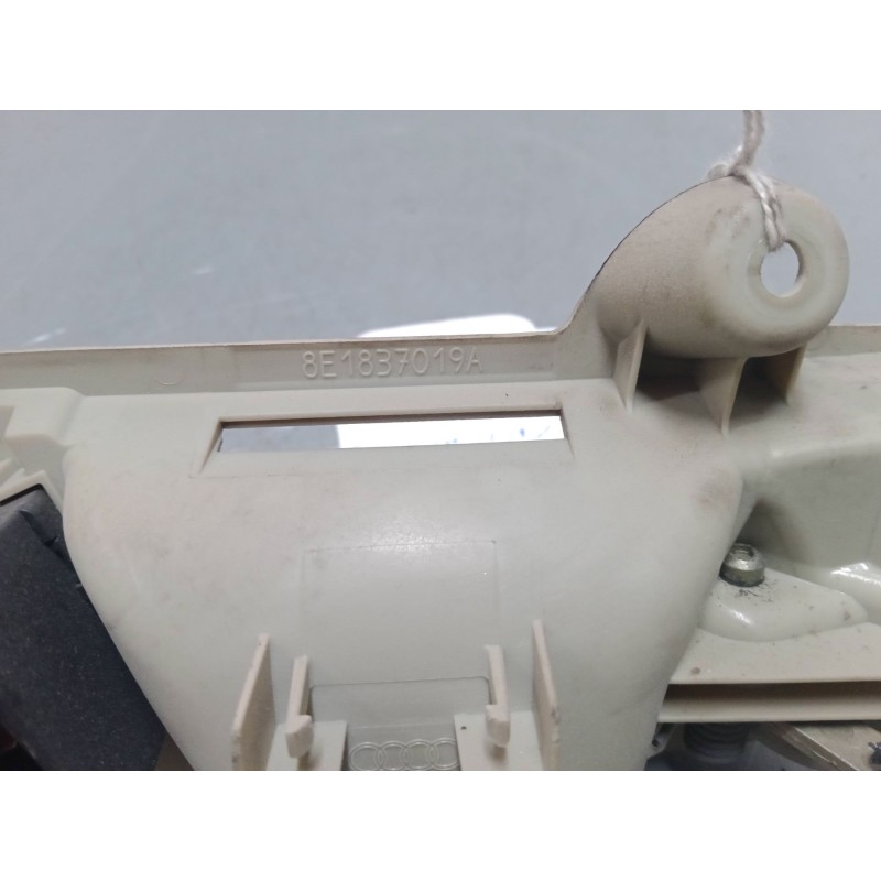 Recambio de maneta interior puerta delantera izquierda para audi a4 b6 (8e2) 2.0 referencia OEM IAM 8E1837019A  