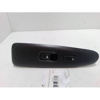 MANDO ELEVALUNAS DELANTERO DERECHO 935702G100T0 