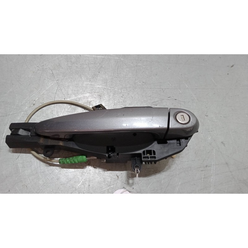 Recambio de maneta exterior puerta delantera izquierda para bmw 3 coupé (e92) 325 i referencia OEM IAM 51217202143  