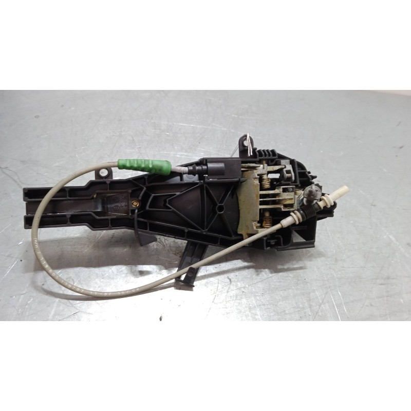 Recambio de maneta exterior puerta delantera izquierda para bmw 3 coupé (e92) 325 i referencia OEM IAM 51217202143  