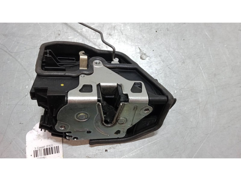 Recambio de cerradura puerta delantera derecha para bmw 3 coupé (e92) 325 i referencia OEM IAM A053702  