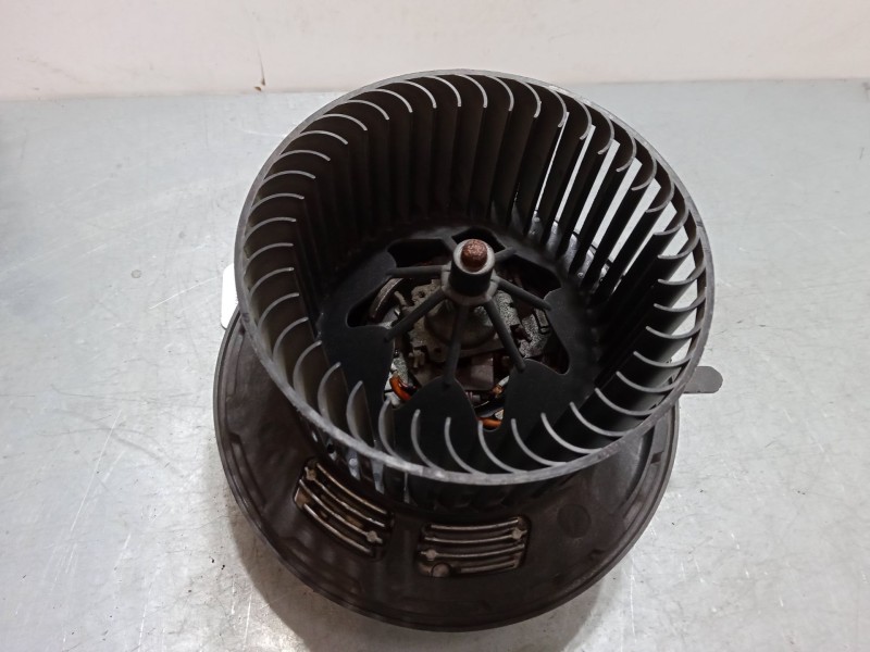 Recambio de motor calefaccion para bmw 3 coupé (e92) 325 i referencia OEM IAM 64119227670  