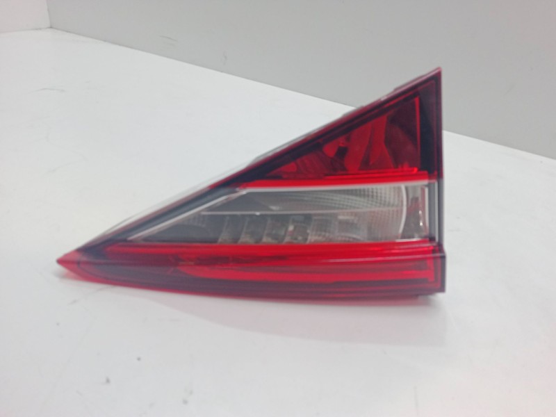 Recambio de piloto trasero porton izquierdo para skoda superb iii station wagon (3v5) 2.0 tdi referencia OEM IAM   