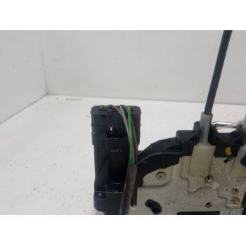 CERRADURA PUERTA DELANTERA DERECHA 