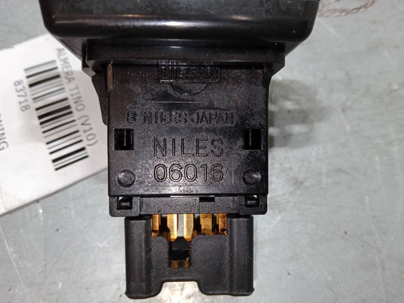 Recambio de warning para nissan almera tino (v10) 1.8 referencia OEM IAM 06016  NILES - 06016 8 PINES