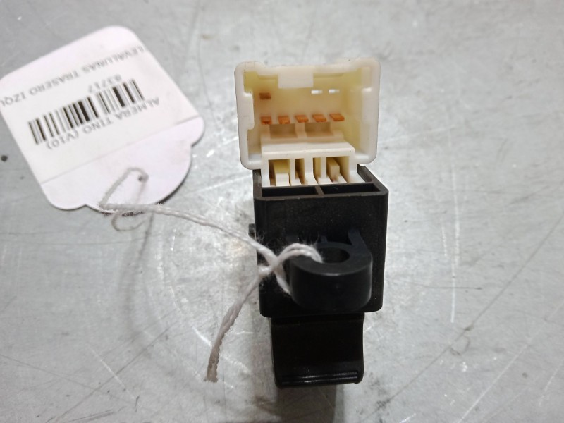 Recambio de mando elevalunas trasero izquierdo para nissan almera tino (v10) 1.8 referencia OEM IAM   