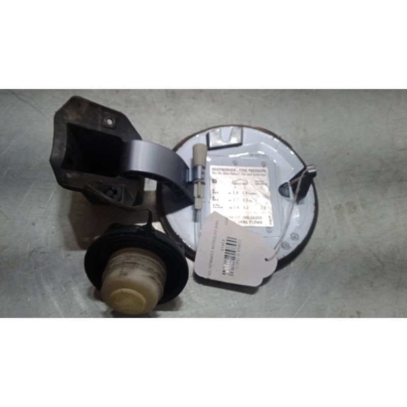 Recambio de tapa exterior combustible para opel corsa d (s07) 1.2 (l08, l68) referencia OEM IAM 13133306  