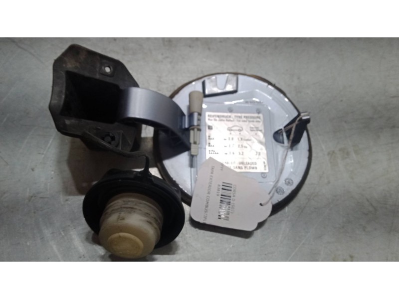 Recambio de tapa exterior combustible para opel corsa d (s07) 1.2 (l08, l68) referencia OEM IAM 13133306  