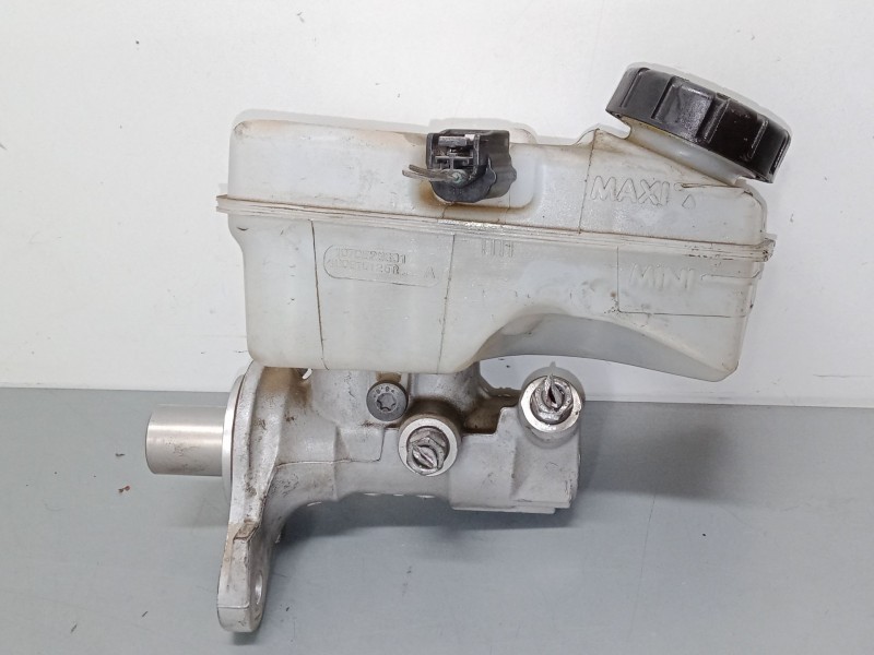 Recambio de bomba freno para renault captur i (j5_, h5_) 1.5 dci 90 referencia OEM IAM   