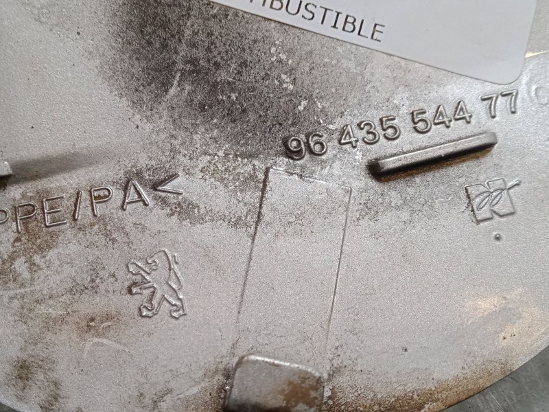 Recambio de tapa exterior combustible para peugeot 307 (3a/c) 1.6 hdi referencia OEM IAM 9643554477  