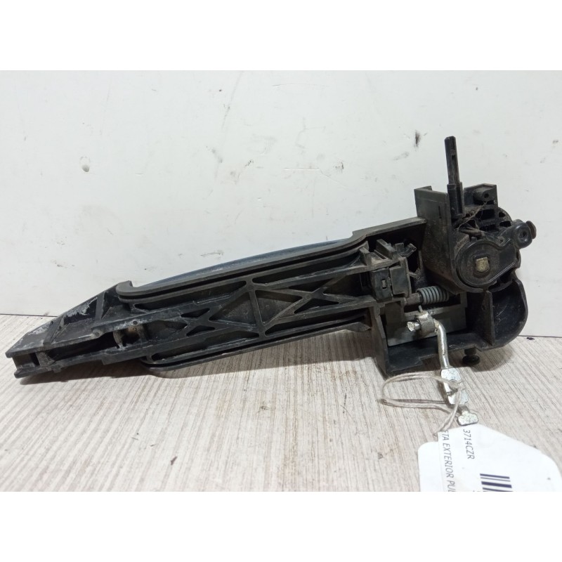 Recambio de maneta exterior puerta delantera izquierda para ford fiesta v (jh_, jd_) 1.4 16v referencia OEM IAM    Recambio de maneta exterior puerta delantera izquierda para ford fiesta v (jh_, jd_) 1.4 16v referencia OEM IAM