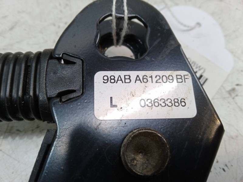 Recambio de anclaje cinturon delantero izquierdo para ford focus i (daw, dbw) 1.6 16v referencia OEM IAM   