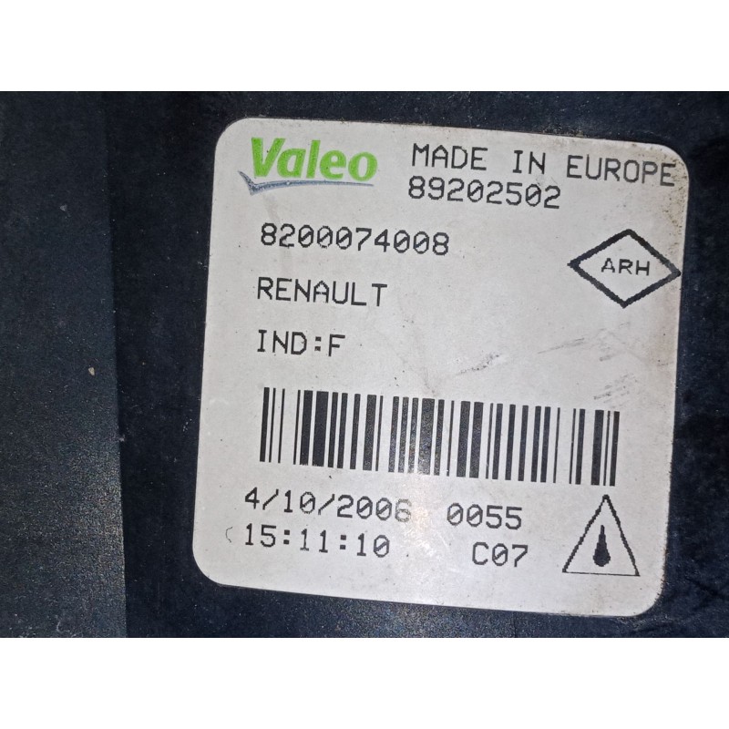 Recambio de faro antiniebla izquierdo para renault scénic ii (jm0/1_) 1.6 16v (jm1r) referencia OEM IAM 8200074008  