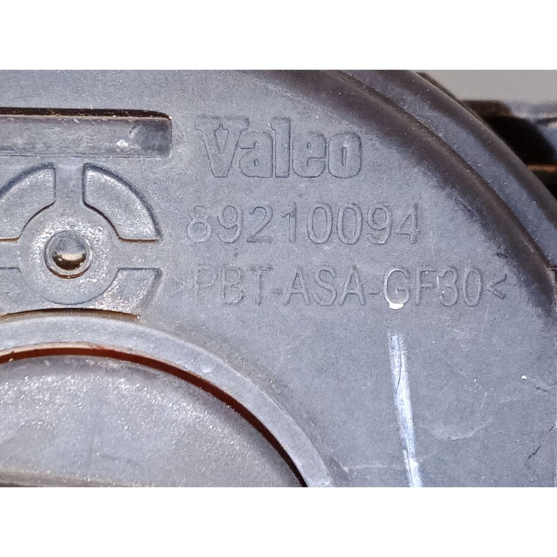 Recambio de faro antiniebla izquierdo para renault scénic ii (jm0/1_) 1.6 16v (jm1r) referencia OEM IAM 8200074008  