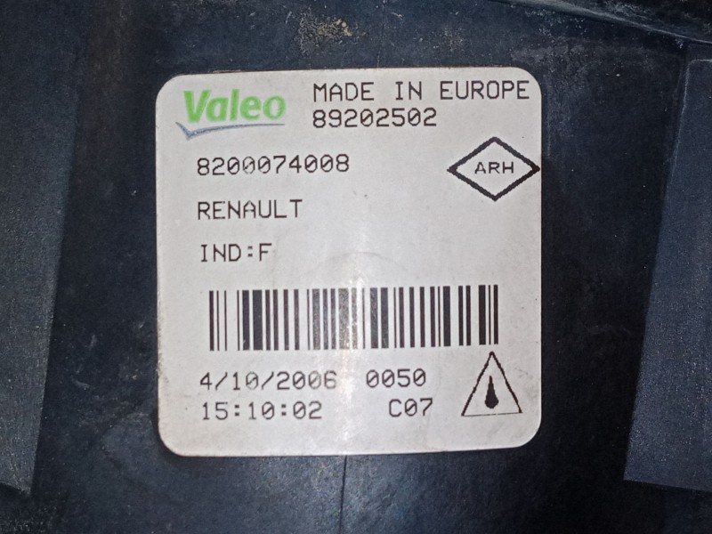 Recambio de faro antiniebla derecho para renault scénic ii (jm0/1_) 1.6 16v (jm1r) referencia OEM IAM 8200074008  89210094