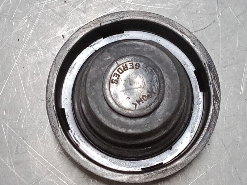 Recambio de tapon combustible para opel meriva a monospace (x03) 1.6 (e75) referencia OEM IAM   