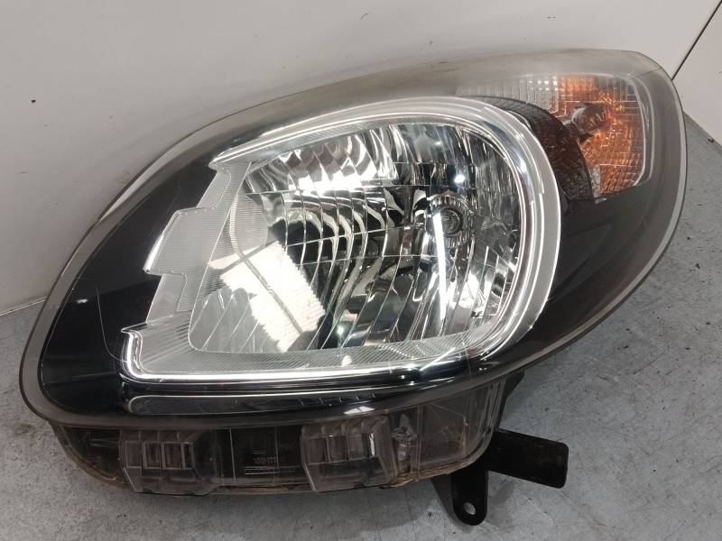 FARO IZQUIERDO 10117843 260601525R 