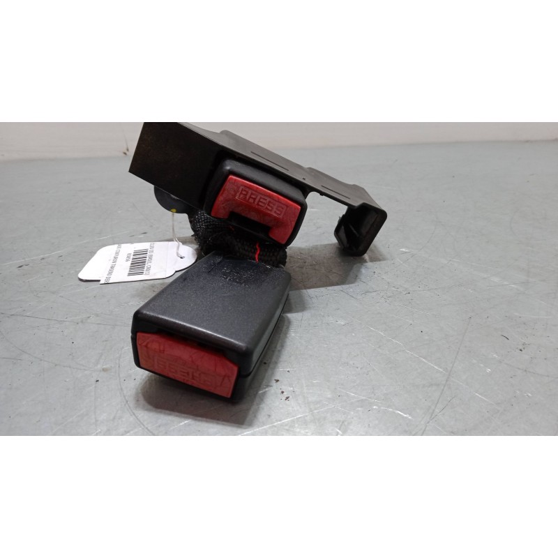Recambio de anclaje cinturon trasero derecho para renault clio iii (br0/1, cr0/1) 1.5 dci (c/br0g, c/br1g) referencia OEM IAM 33