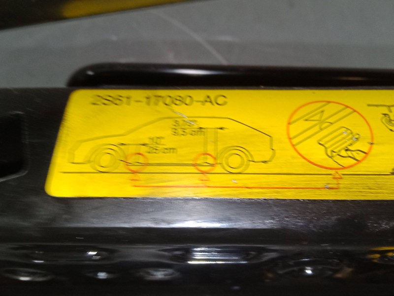 Recambio de gato para ford fiesta v (jh_, jd_) 1.4 tdci referencia OEM IAM   