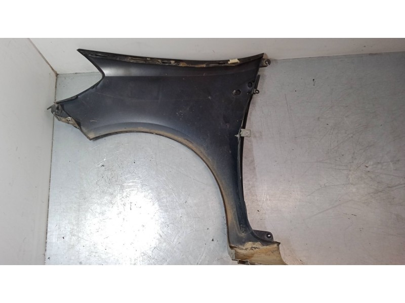 Recambio de aleta delantera derecha para renault clio iii (br0/1, cr0/1) 1.5 dci (c/br0g, c/br1g) referencia OEM IAM   