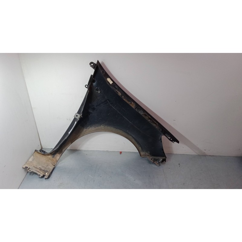 Recambio de aleta delantera izquierda para renault clio iii (br0/1, cr0/1) 1.5 dci (c/br0g, c/br1g) referencia OEM IAM   