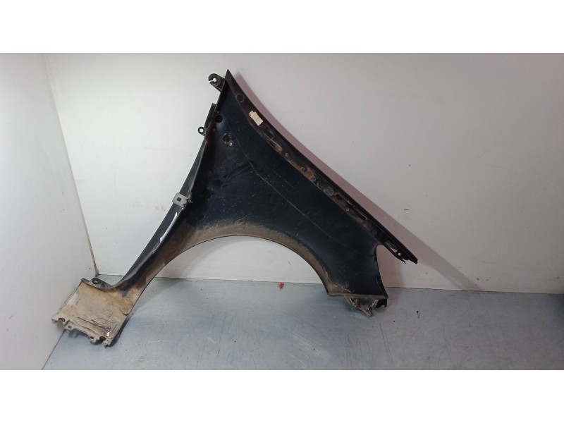Recambio de aleta delantera izquierda para renault clio iii (br0/1, cr0/1) 1.5 dci (c/br0g, c/br1g) referencia OEM IAM   