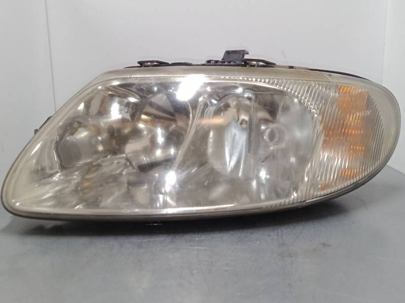 FARO IZQUIERDO 04857703AB 