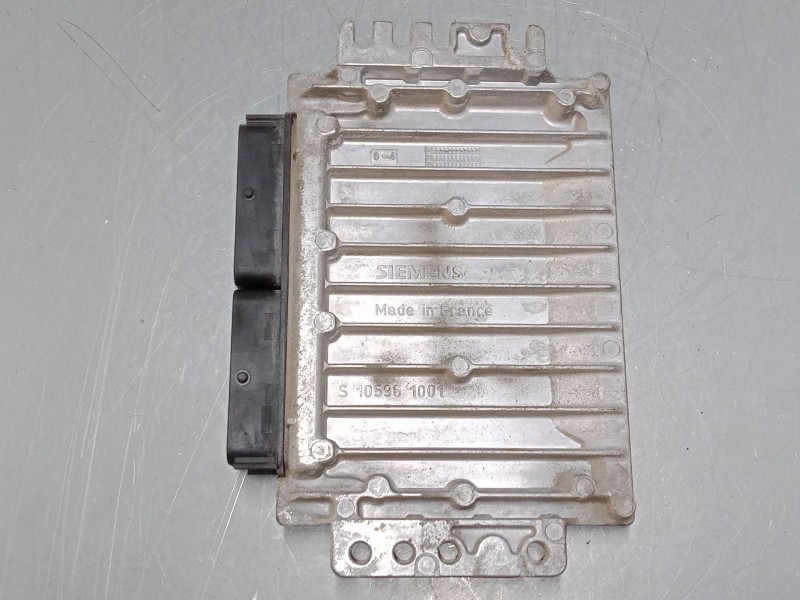 Recambio de centralita motor uce para renault clio ii (bb_, cb_) 1.2 (bb0a, bb0f, bb10, bb1k, bb28, bb2d, bb2h, cb0a,... referen