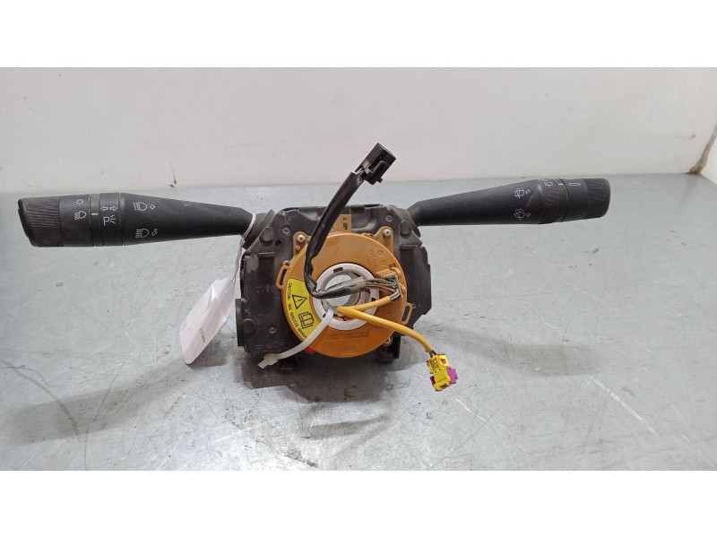 Recambio de mando luces para fiat qubo (225_) 1.3 d multijet (225cxb1a, 225axb1a, 225cxb11, 225axb11,... referencia OEM IAM 0735