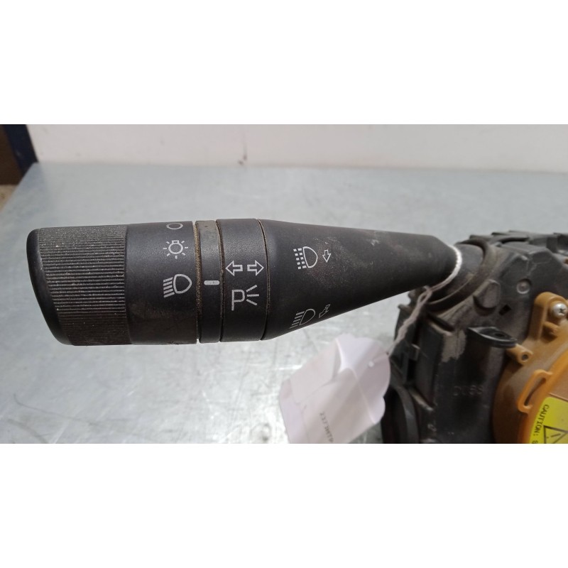 Recambio de mando luces para fiat qubo (225_) 1.3 d multijet (225cxb1a, 225axb1a, 225cxb11, 225axb11,... referencia OEM IAM 0735