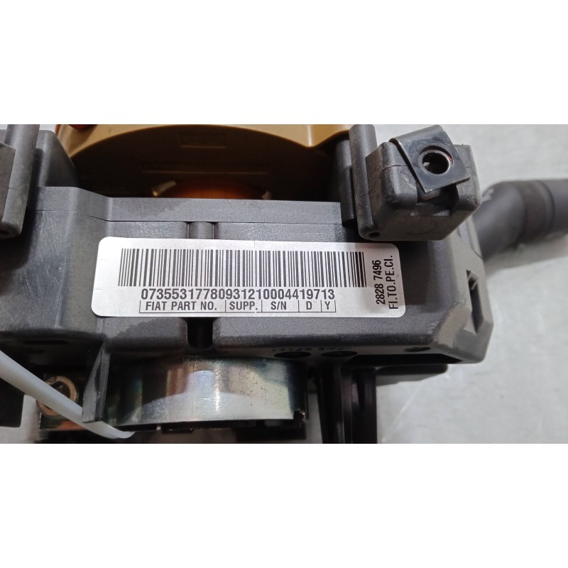 Recambio de mando luces para fiat qubo (225_) 1.3 d multijet (225cxb1a, 225axb1a, 225cxb11, 225axb11,... referencia OEM IAM 0735