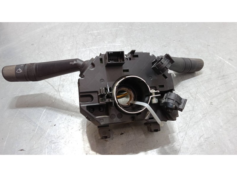 Recambio de mando luces para fiat qubo (225_) 1.3 d multijet (225cxb1a, 225axb1a, 225cxb11, 225axb11,... referencia OEM IAM 0735