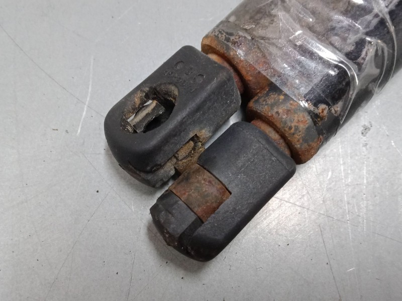 Recambio de amortiguadores malet/porton para mercedes-benz clase m (w163) ml 270 cdi (163.113) referencia OEM IAM   