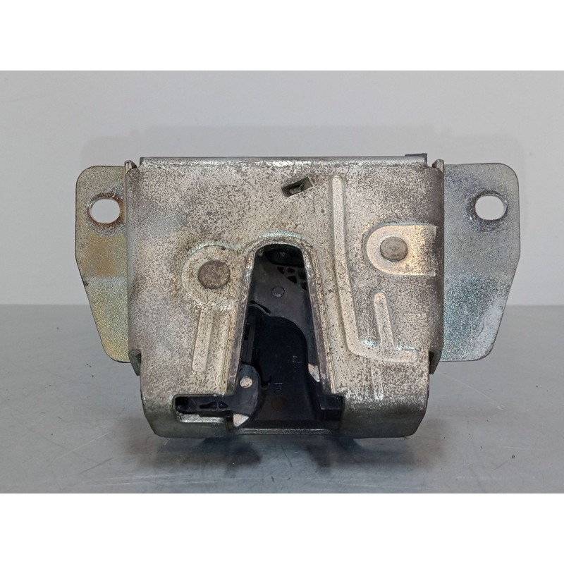 Recambio de cerradura maletero / porton para mercedes-benz clase m (w163) ml 270 cdi (163.113) referencia OEM IAM A1637400235  