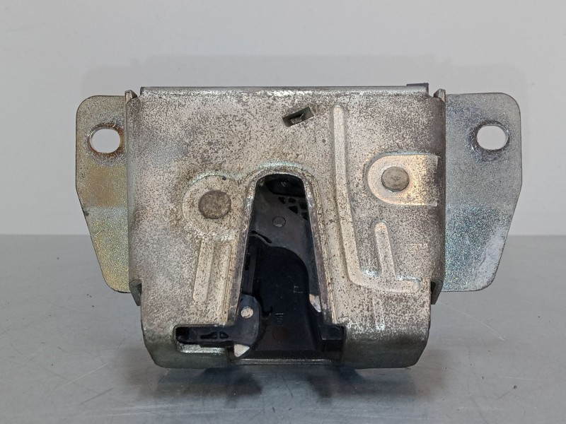 Recambio de cerradura maletero / porton para mercedes-benz clase m (w163) ml 270 cdi (163.113) referencia OEM IAM A1637400235  