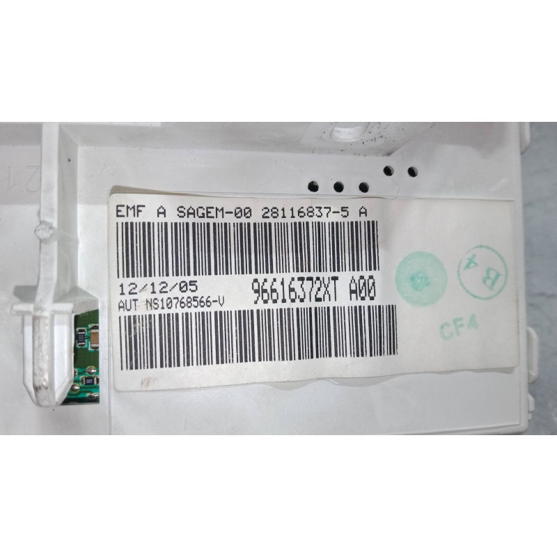 Recambio de pantalla interior reloj para peugeot 206 hatchback (2a/c) 1.4 hdi eco 70 referencia OEM IAM 96616372XT  A00 28116837