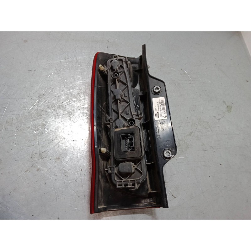 Recambio de piloto trasero derecho para fiat qubo (225_) 1.3 d multijet (225cxb1a, 225axb1a, 225cxb11, 225axb11,... referencia O