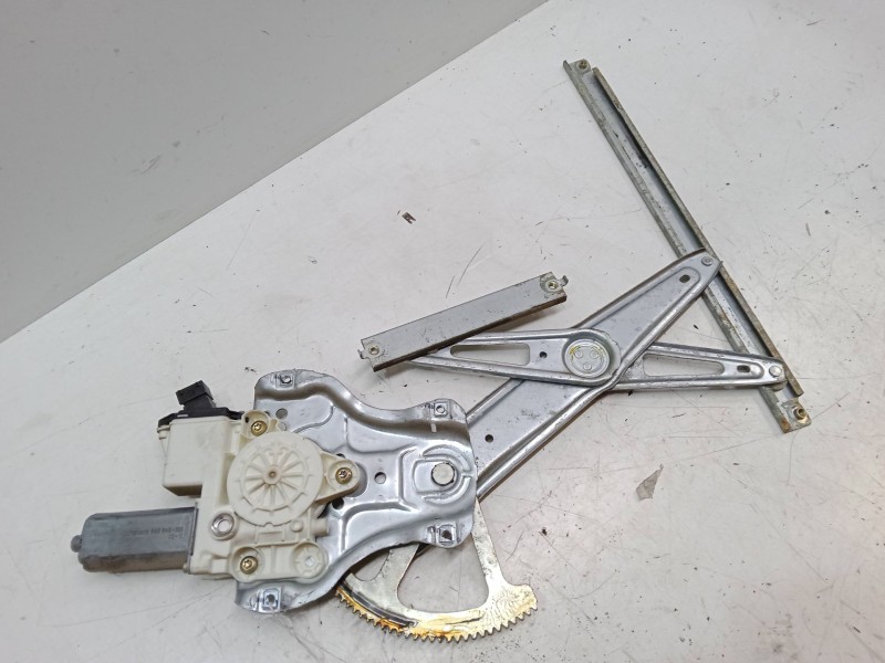 Recambio de elevalunas electrico delantero izquierdo para toyota corolla (_e12_) 1.6 vvt-i (zze121_) referencia OEM IAM 99204510