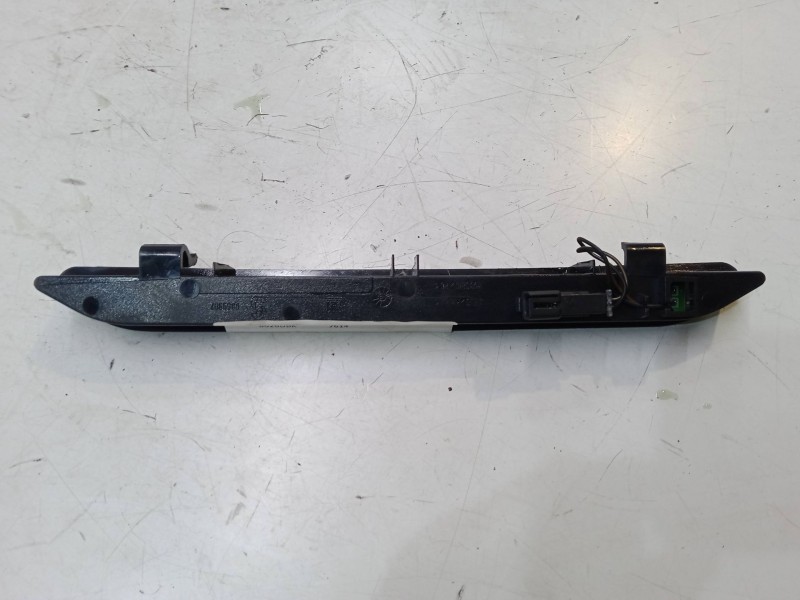 Recambio de luz central de freno para opel zafira a monospace (t98) 2.2 dti 16v (f75) referencia OEM IAM   