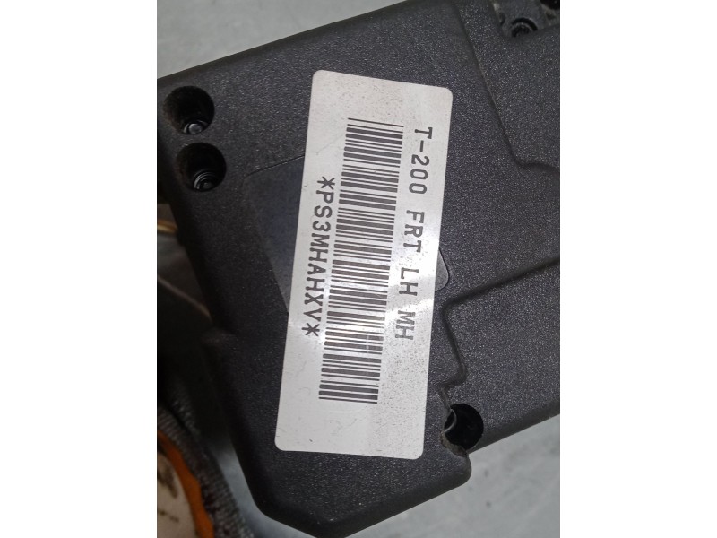 Recambio de cinturon seguridad delantero izquierdo para daewoo kalos (klas) 1.2 referencia OEM IAM    Recambio de cinturon seguridad delantero izquierdo para daewoo kalos (klas) 1.2 referencia OEM IAM